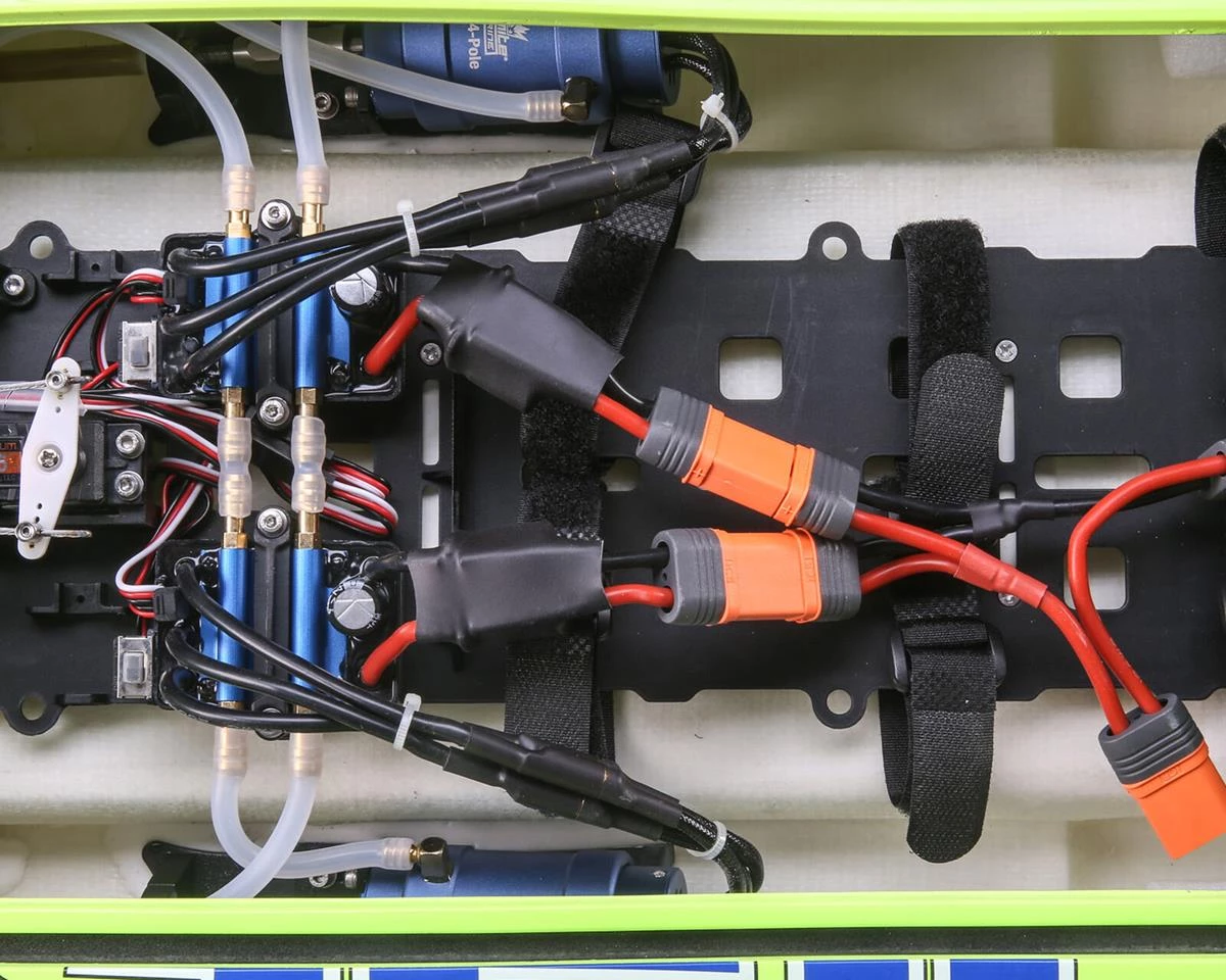 Pro Boat Miss GEICO Zelos 36" Twin RTR 6S Brushless Catamaran Boat w/SLT3 2.4GHz Radio 6 Pro Boat Miss GEICO Zelos 36" Twin RTR 6S Brushless Catamaran Boat w/SLT3 2.4GHz Radio - Image 4